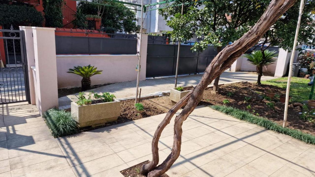 Ioannis Apartments Tivat Bagian luar foto