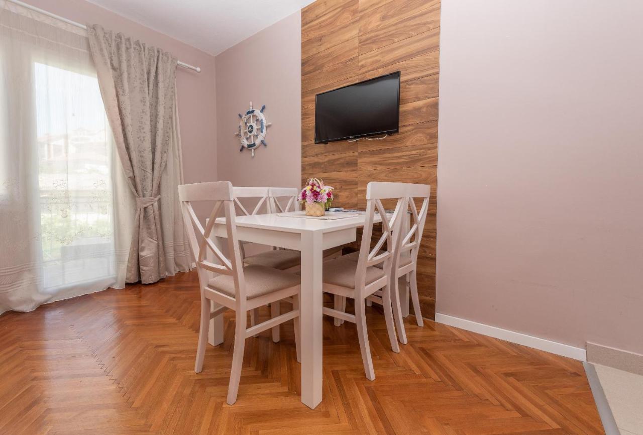 Ioannis Apartments Tivat Bagian luar foto