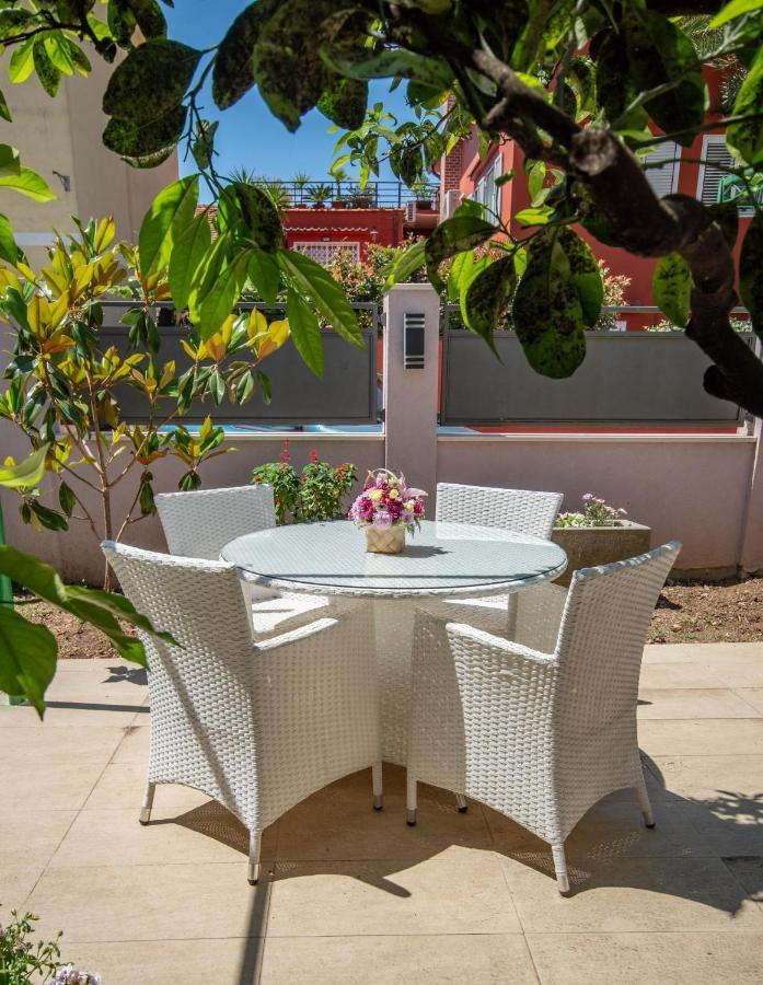 Ioannis Apartments Tivat Bagian luar foto