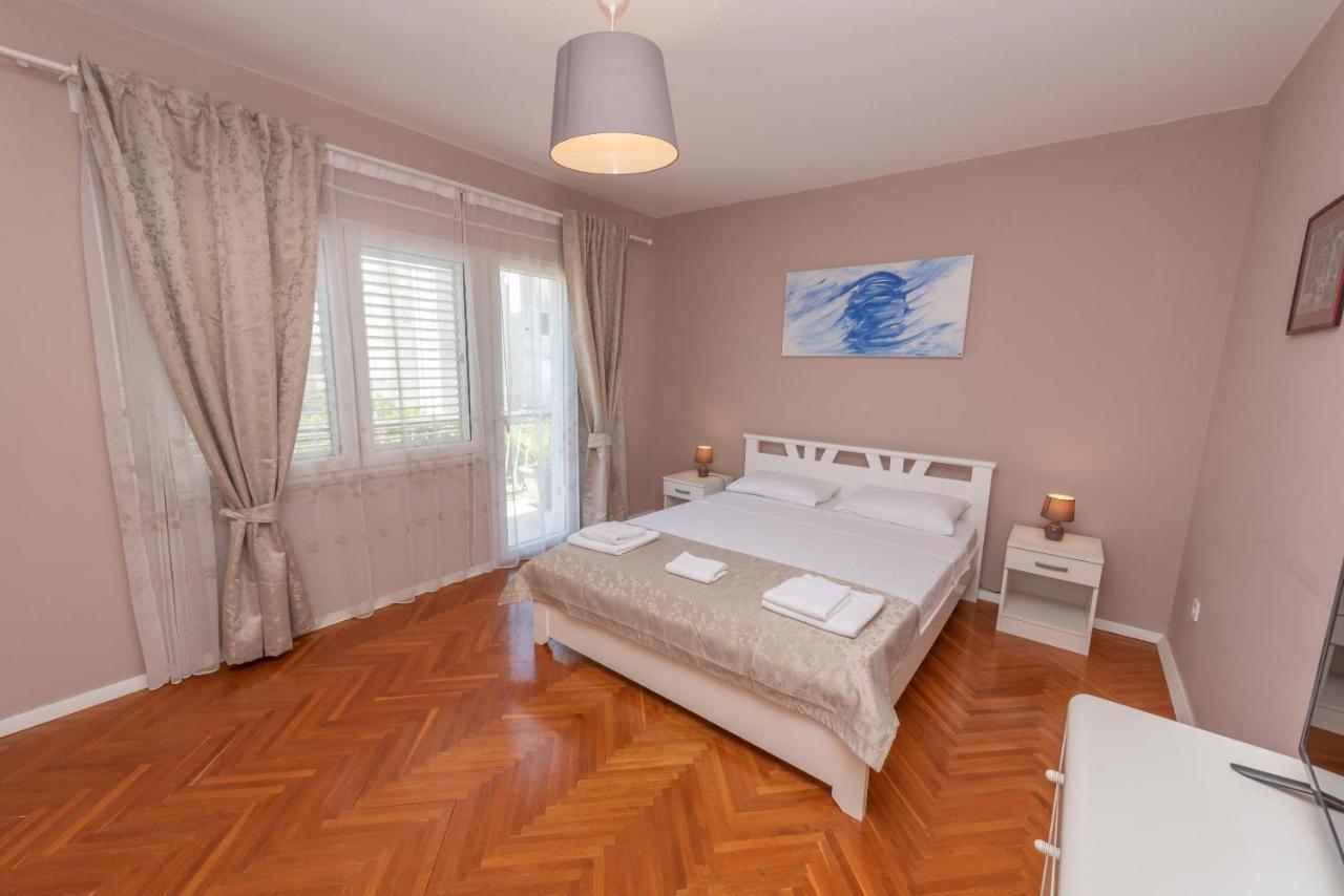 Ioannis Apartments Tivat Bagian luar foto