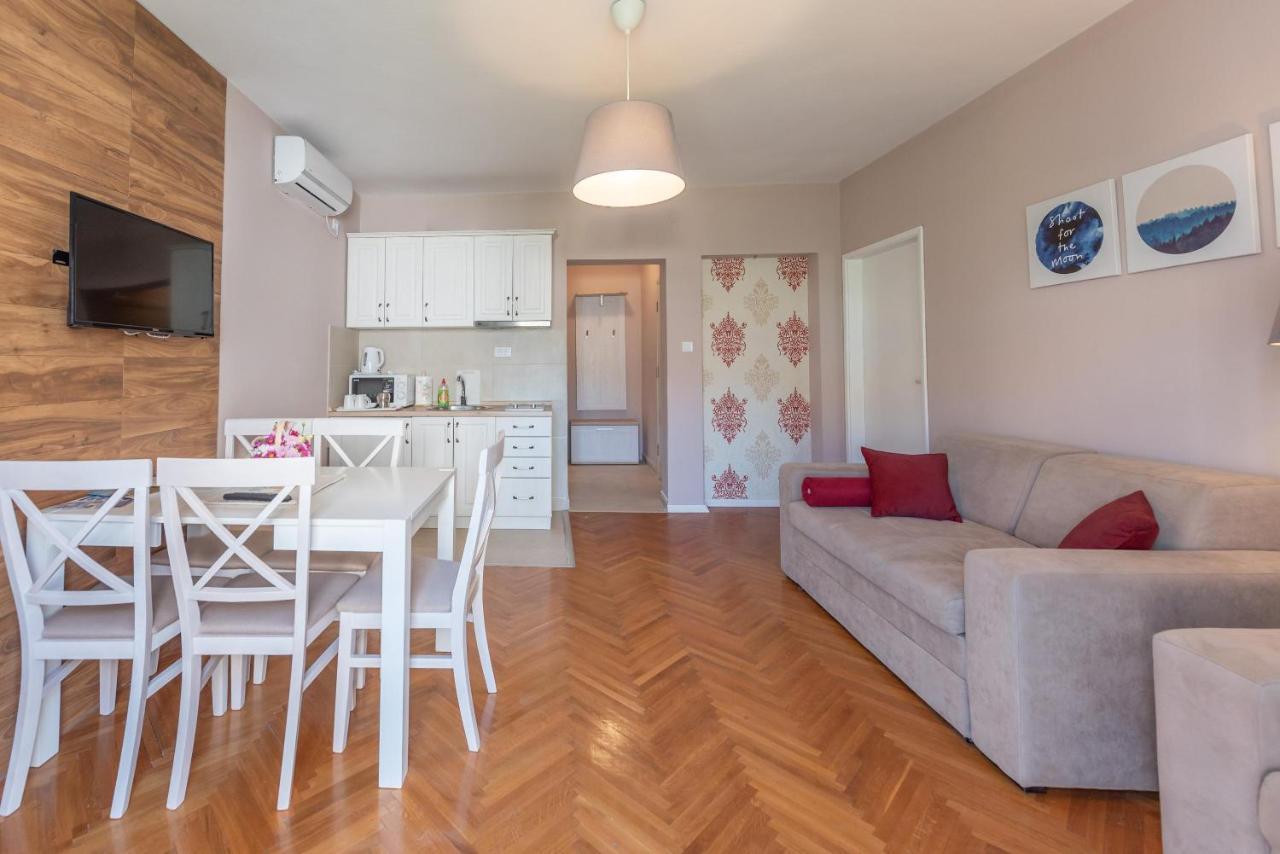 Ioannis Apartments Tivat Bagian luar foto