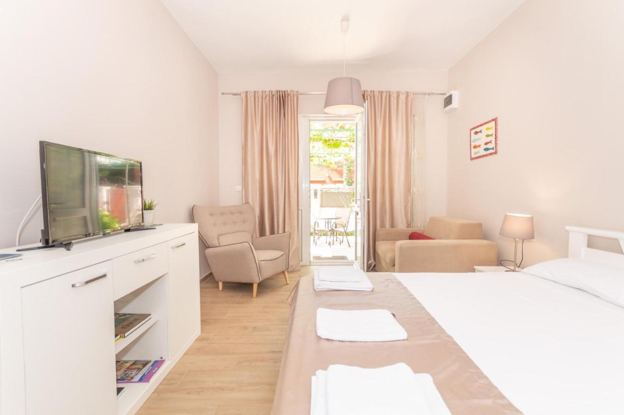 Ioannis Apartments Tivat Bagian luar foto