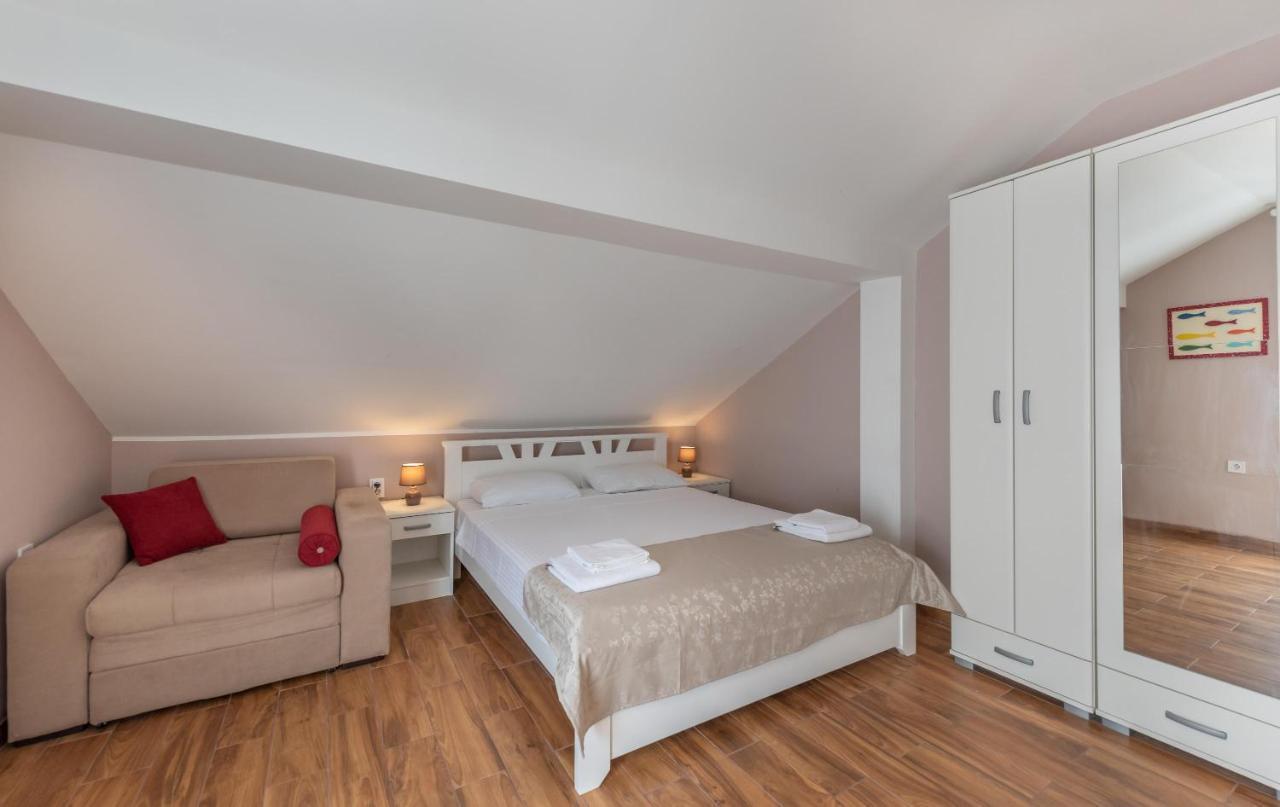 Ioannis Apartments Tivat Bagian luar foto